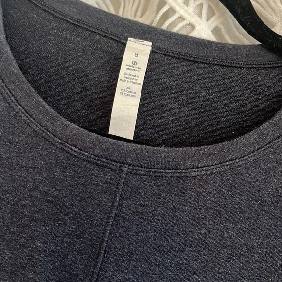 Lululemon Cut Above Tee/Sweatshirt sz 8 - Picture 4 of 5